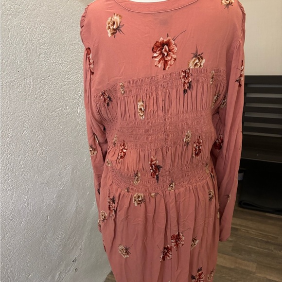 Torrid Pink Floral Babydoll Twill Smocked Tunic Size 2X - Picture 5 of 6